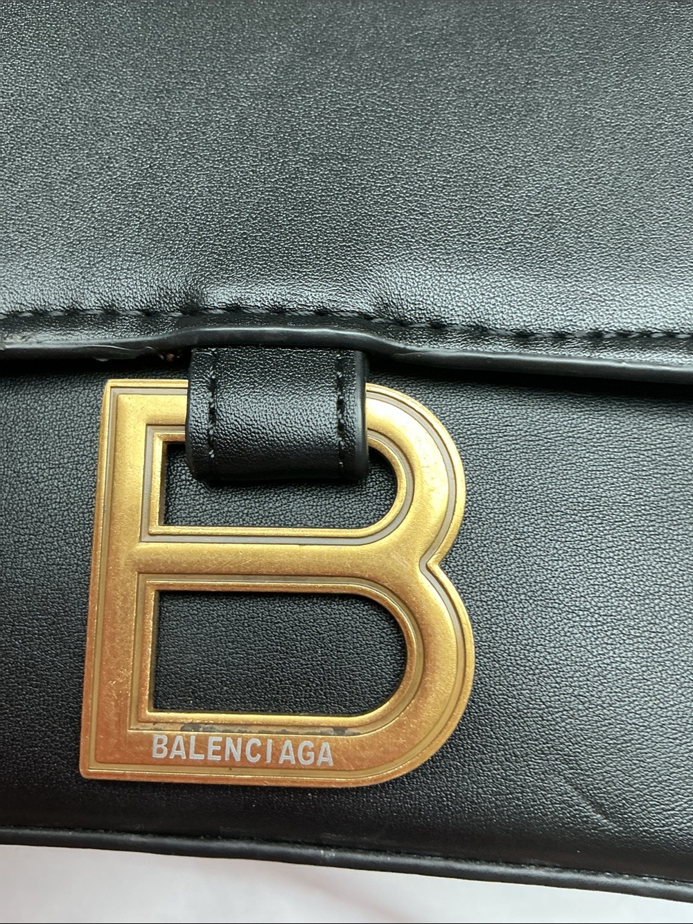 Dhgate Top Handle Mini Bag with Gold BB Hardware - Picture 2 of 6